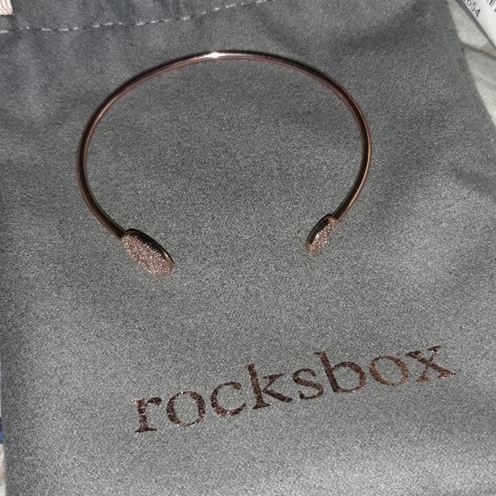 BNIB ROCKBOX BRACELET🖤 - Picture 2 of 3